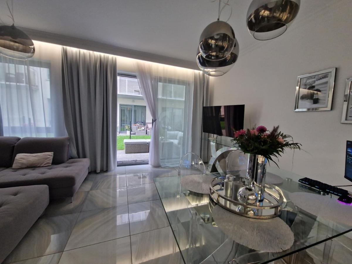 Maxim Apartment ポビエロボ エクステリア 写真