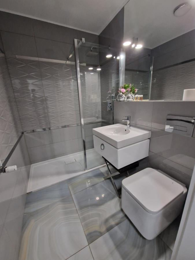 Maxim Apartment ポビエロボ エクステリア 写真