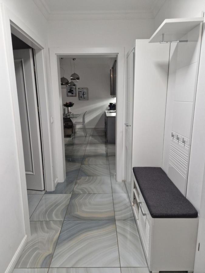 Maxim Apartment ポビエロボ エクステリア 写真