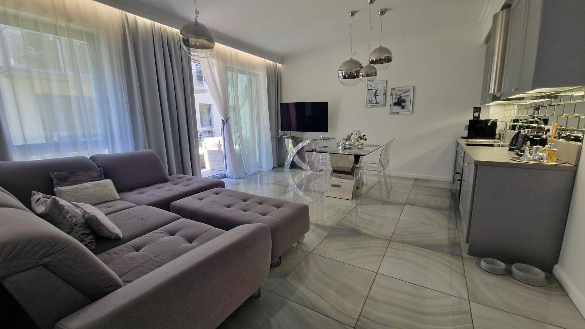 Maxim Apartment ポビエロボ エクステリア 写真